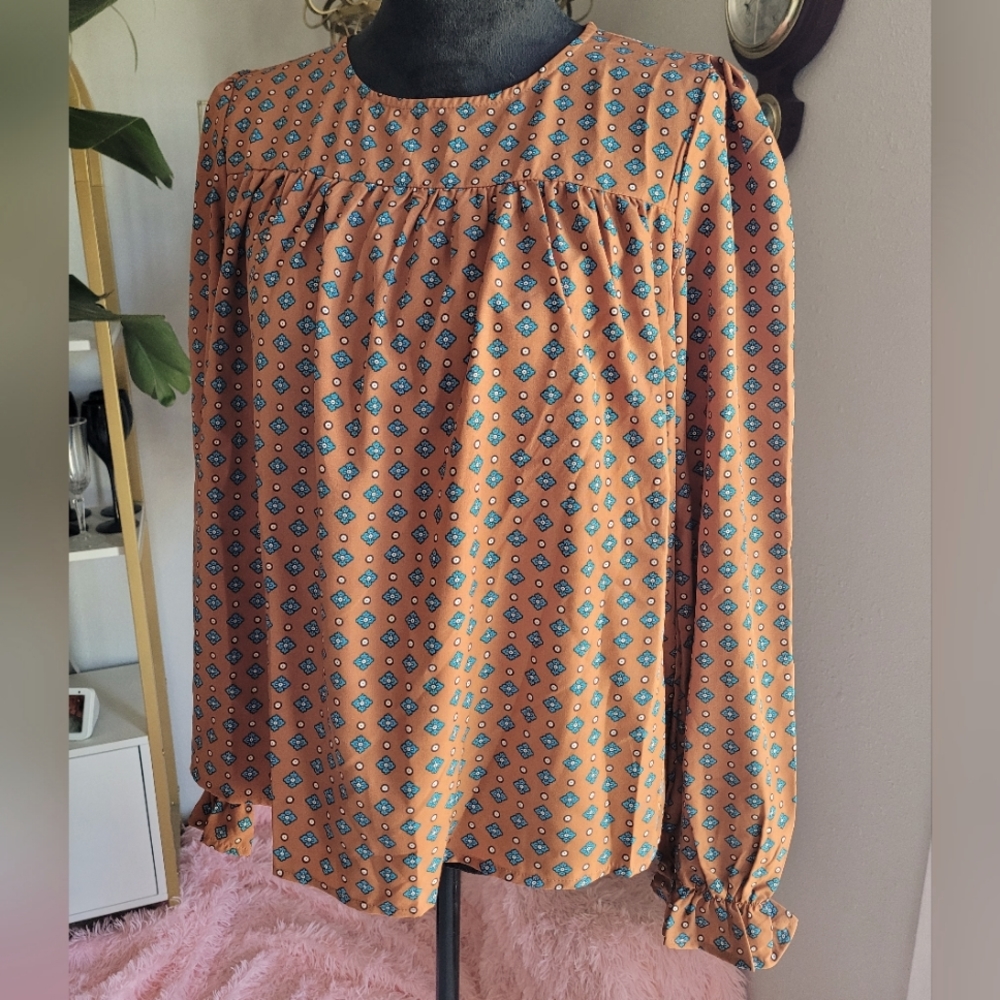 cute FALL top...size XL